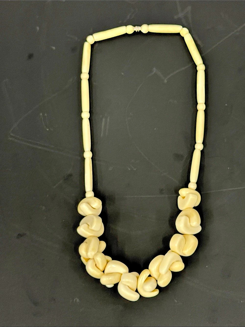 Vintage Southwestern Style Carved Bone / Vegetable Ivory Statement Necklace 21”